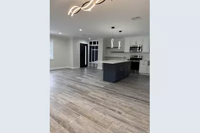 11 Bayview Avenue, Lawrence, NY 11559 - Photo 2