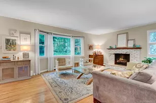 16 Maplewood Dr, Northport, NY 11768 - Photo 6