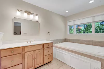 16 Maplewood Drive, Northport, NY 11768 - Photo 18