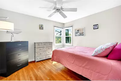 25 Hillside Avenue, Valhalla, NY 10595 - Photo 22
