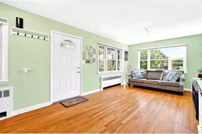 25 Hillside Avenue, Valhalla, NY 10595 - Photo 6