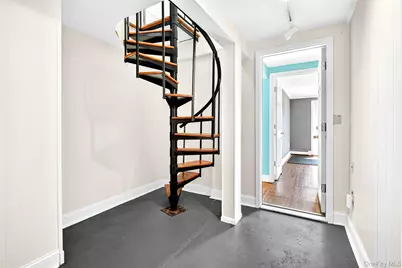 25 Hillside Avenue, Valhalla, NY 10595 - Photo 28