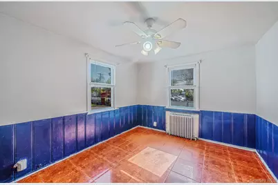 136 1st Street, Brentwood, NY 11717 - Photo 8