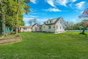 136 1st St, Brentwood, NY 11717 - Photo 6