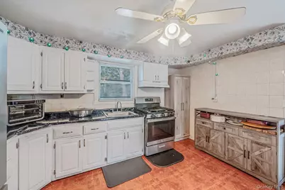 136 1st Street, Brentwood, NY 11717 - Photo 12