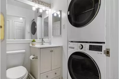 7111 Sutton Place #3, Fresh Meadows, NY 11365 - Photo 16