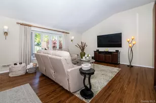 1 Lynns Way, New Rochelle, NY 10805 - Photo 6