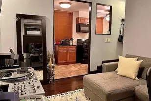 21-06 35th St, Astoria, NY 11105 - Photo 4