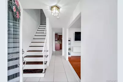 32 Beverly Street, Islip, NY 11751 - Photo 12