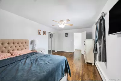 32 Beverly Street, Islip, NY 11751 - Photo 8