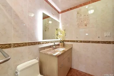 83-16 Edgerton Boulevard, Jamaica, NY 11432 - Photo 24