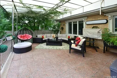 83-16 Edgerton Boulevard, Jamaica, NY 11432 - Photo 34