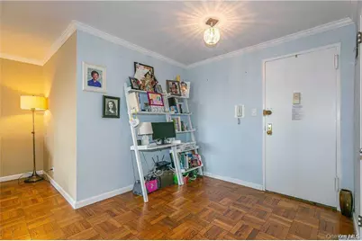 123-40 83 Ave #8B, Kew Gardens, NY 11415 - Photo 8
