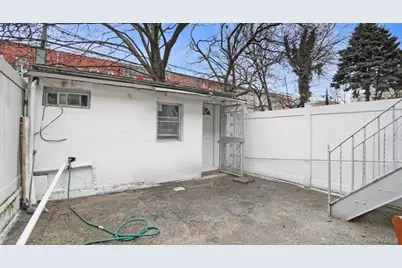 1029 Wheeler Avenue, Bronx, NY 10472 - Photo 12