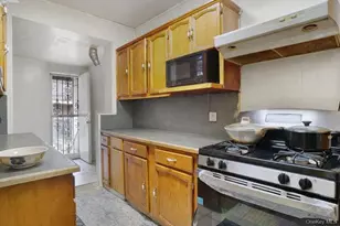 1029 Wheeler Ave, Bronx, NY 10472 - Photo 6