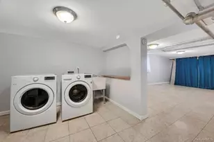 61-44 Eliot Ave, Middle Village, NY 11379 - Photo 42