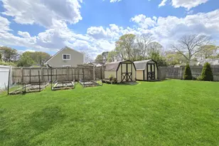 19 Hartsdale Ln, Coram, NY 11727 - Photo 20