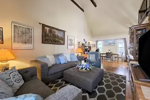 19 Hartsdale Ln, Coram, NY 11727 - Photo 2