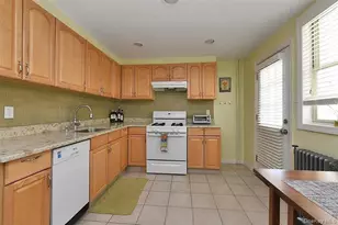 32-50 201st St, Bayside, NY 11361 - Photo 8