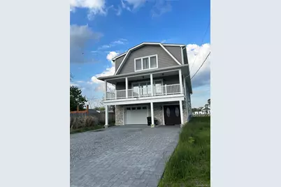 762 Pecan Street, Lindenhurst, NY 11757 - Photo 10