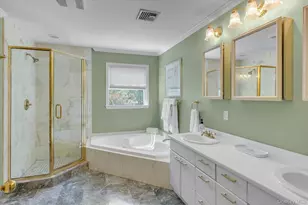 17 Claire Ave, Huntington Station, NY 11746 - Photo 24