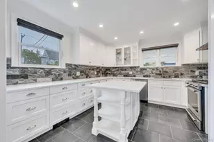 72 King St, Malverne, NY 11565 - Photo 20