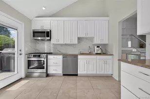 11 Sunbeam Rd, Syosset, NY 11791 - Photo 10