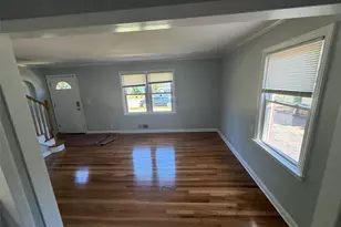 245 Warren St, Uniondale, NY 11553 - Photo 6