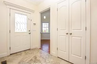 114 Oak St, Harrison, NY 10528 - Photo 2