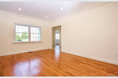 114 Oak Street #114, Harrison, NY 10528 - Photo 6