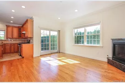 114 Oak Street #114, Harrison, NY 10528 - Photo 10