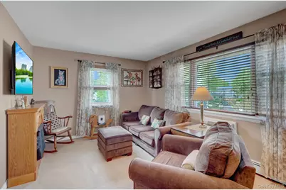 21 Toehee Place #2B, Islip, NY 11751 - Photo 10