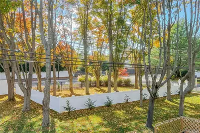 21 Toehee Place #2B, Islip, NY 11751 - Photo 8