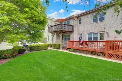 21 Toehee Place #2B, Islip, NY 11751 - Photo 16