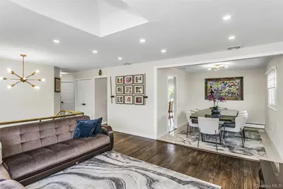 15 Lois Lane, Old Bethpage, NY 11804 - Photo 6