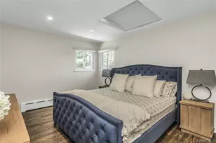 15 Lois Ln, Old Bethpage, NY 11804 - Photo 12