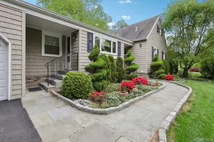 22 Stony Run, New Rochelle, NY 10804 - Photo 2