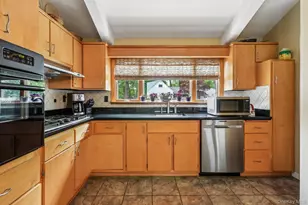 22 Stony Run, New Rochelle, NY 10804 - Photo 10