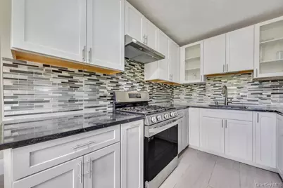 59 E Elm Street, Central Islip, NY 11722 - Photo 2