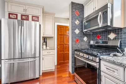 139 Stevens Avenue, Hempstead, NY 11550 - Photo 16