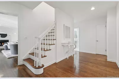 187 Thornbury Road, Scarsdale, NY 10583 - Photo 22