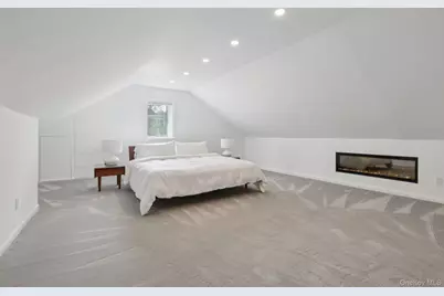 187 Thornbury Road, Scarsdale, NY 10583 - Photo 24
