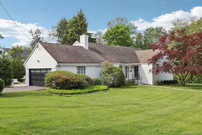 187 Thornbury Road, Scarsdale, NY 10583 - Photo 2