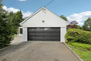 187 Thornbury Rd, Scarsdale, NY 10583 - Photo 30