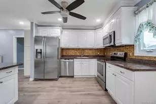 10 Remsen St, Copiague, NY 11726 - Photo 12