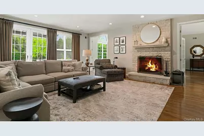 5 Westwood Court, Muttontown, NY 11545 - Photo 16
