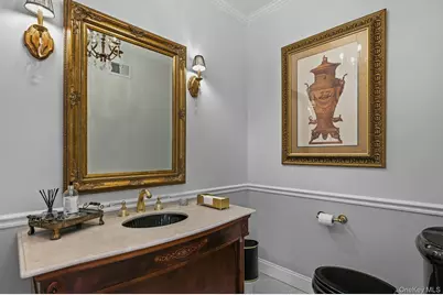 5 Westwood Court, Muttontown, NY 11545 - Photo 10