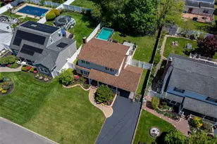 31 Jean Dr, North Babylon, NY 11703 - Photo 2