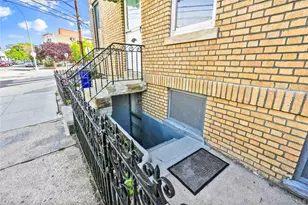 42-01 Newtown Rd, Astoria, NY 11103 - Photo 22