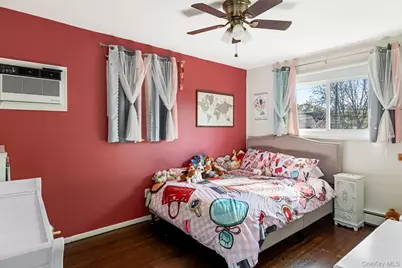 36 Matinecock Avenue, East Islip, NY 11730 - Photo 8